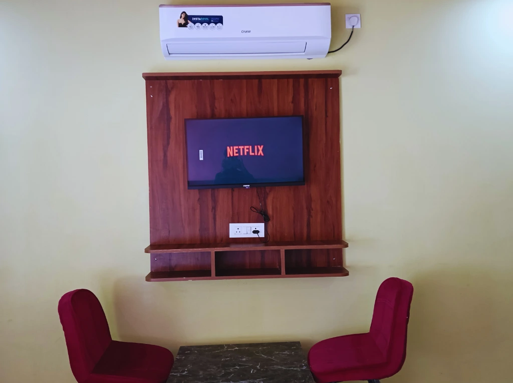 TV & AC of family room in Rishikesh